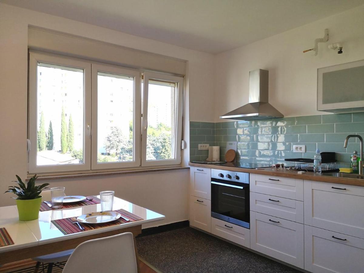Monty Suite Fiume Esterno foto
